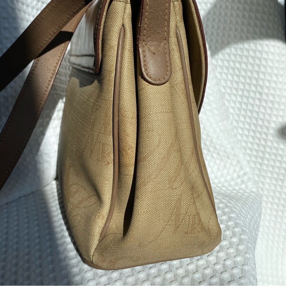 Vintage Nina Ricci Brown Trapezoidal Shoulder Bag with Gold Clasp - Picture 11 of 13
